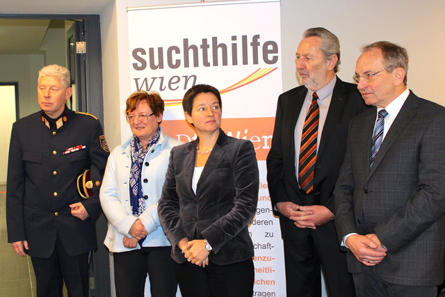 bei der Eröffnungsfeier: 3. Landtagspräsidentin Marianne Klicka, Stadträtin Sonja Wehsely, BV Stv. Favoriten Josef Kaindl, BV Wieden Leopold Plasch