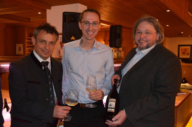Manfred Unterkirchner (Direktor der Gastronomie Stubaier Gletscher), Georg Schantl (StuBay), Bernhard Ott (Weingut OTT) | Foto: Stubaier Gletscher