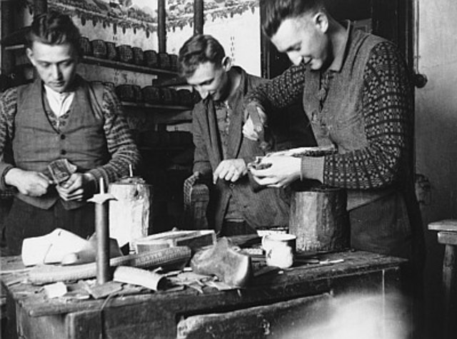 Auch in den 20er und 30er Jahren des vorigen Jahrhunderts war die Lehrzeit manchmal nicht leicht. | Foto: hasslacherberg.de