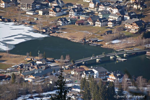 ...in Techendorf an der Brücke zeigt der Weissensee seine 2 Seiten deutlich..
