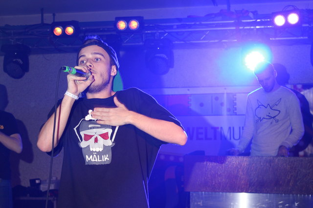 Mundart-Rapper Mälik heizte dem Publikum wie gewohnt ein. Foto: Leitner