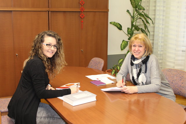Bezirkvorsteherin Ilse Pfeffer im Gespräch mit bz-Redakteurin Conny Sellner. | Foto: Kaltenböck