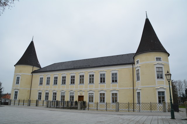 Im Schloss Weinzierl fand eine Informationsverstaltung über die ländliche Entwicklung statt.