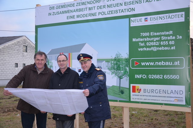 Bgm. Josef Haider, LH-Stv. Franz Steindl und LPD-Kdt.Stv.Werner Fasching | Foto: Privat
