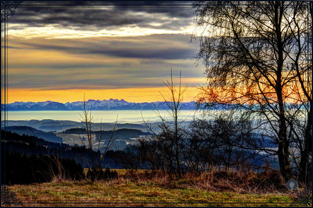 Von Tschechien sieht man bei passender Wetterlage bis hin zum Dachstein. Das Bild stammt vom Jänner des vorigen Jahres....