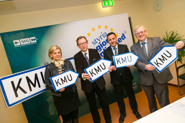 Eva Burtscher (Securo Zaunbau), LR Christian Buchmann, Burkhard Moser (c.c.com), Burghard Kaltenbeck | Foto: SFG/FRankl