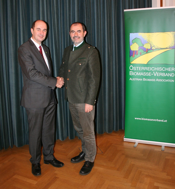 Amtsübergabe von Horst Jauschnegg an den Reinsberger Josef Plank. | Foto: ÖBMV