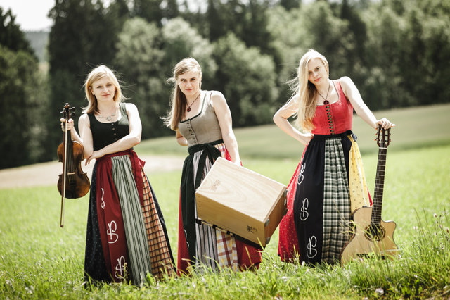 Stefanie, Christina und Magdalena haben mit ihrer Single "Glick" die Charts erobert. | Foto: Foto: privat