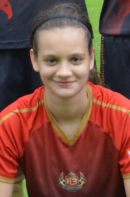 Die knapp 18-jährige Barbara Weber will sich fußballerisch weiter verbessern und mit dem FC Südburgenland um Platz 3 mitspielen