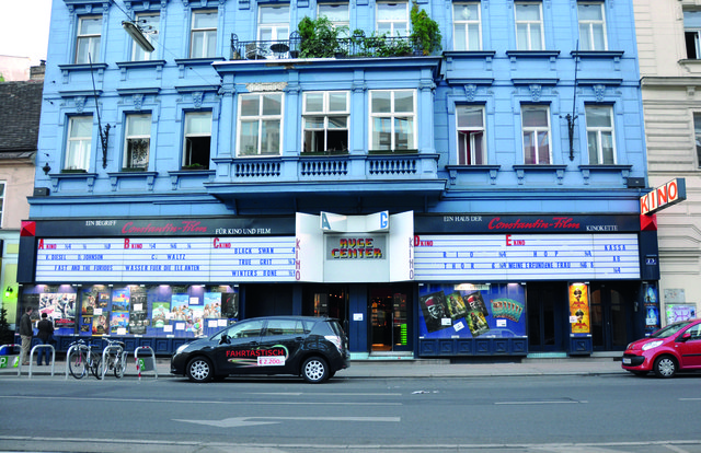 Das letzte Foto als Kino: Im Oktober zieht ein Hofer-Markt ins ehemalige Auge-Gottes-Kino ein.