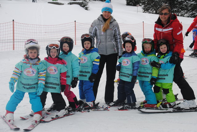 Links: Barbara Zarfl und rechts Margret Grundnig