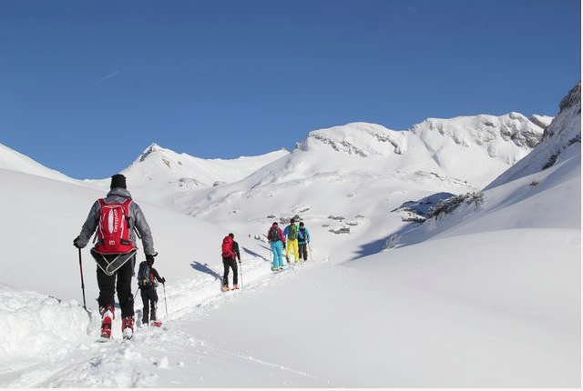 Skitour in Mitten des Rofan – im Hintergrund der Rofanspitz | Foto: ©Achensee Tourismus