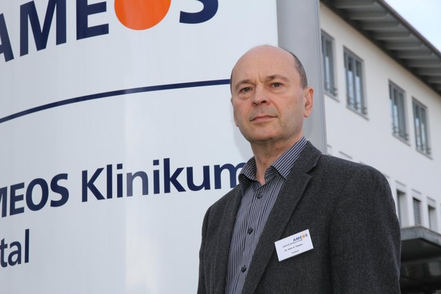 Chefarzt Dr. med. Alexey Tarasov vom Ameos Klinikum Inntal.
