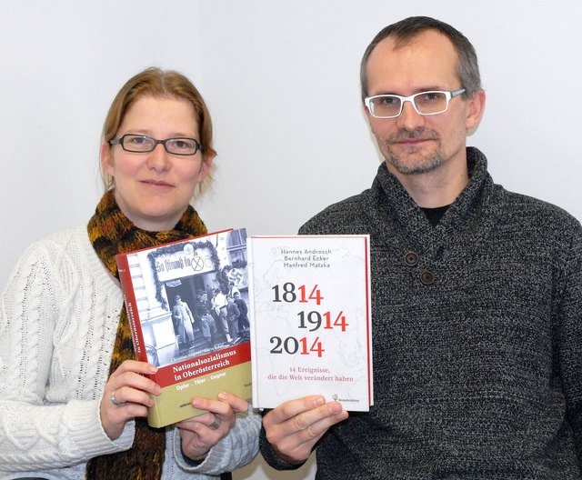 Maria Ecker-Angerer und Bruder Bernhard Ecker aus Zell am Pettenfirst präsentierten fast zeitgleich ihre beiden Bücher.