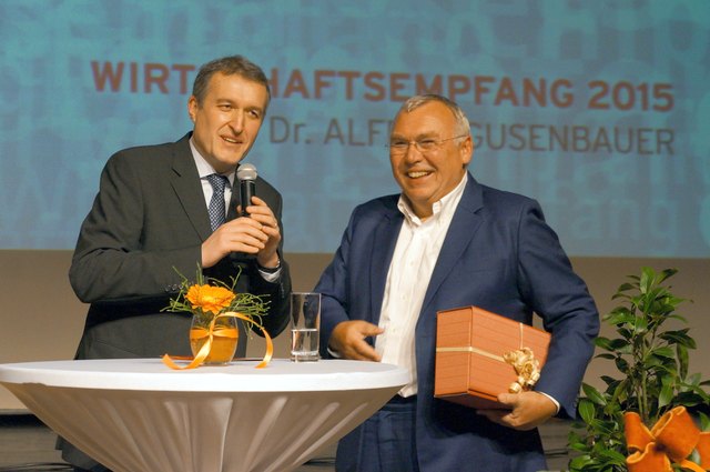 Regierungskommissär Karl Rudischer und Alt-Bundeskanzler Alfred Gusenbauer.