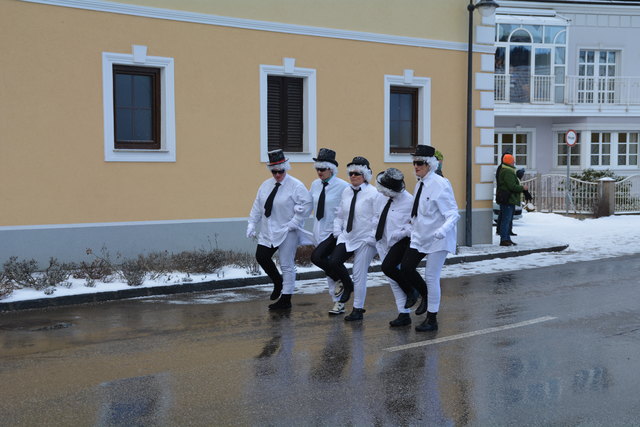 Der Randegger Faschingsumzug begeisterte Jung und Alt.