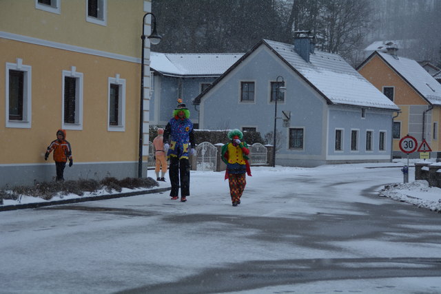 Der Randegger Faschingsumzug begeisterte Jung und Alt.