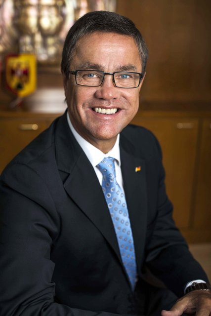 Gesundheitslandesrat Peter Rezar zeigt sich verärgert über den „medialen Hilfeschrei“ des Primarärztevertreters. | Foto: Privat