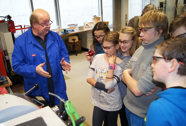 Mit dem 3D-Schnupperlabor versuchen die Welser FH-Professoren und Techniker die Jugend für die Technik zu begeistern. | Foto: FH OÖ