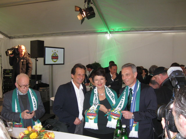 Präsident Krammer, Vizebürgermeisterin Brauner und Sportstadtrat Christian Oxonitsch (v. r. n. l.)