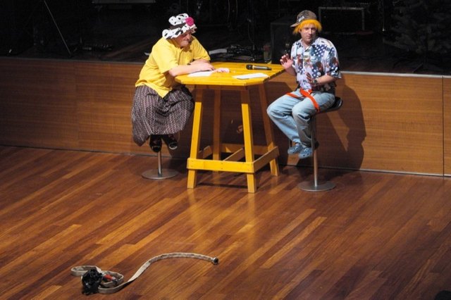 Die mit dem Schlauch tanzt und die Schlagersternchen - Neunkirchen