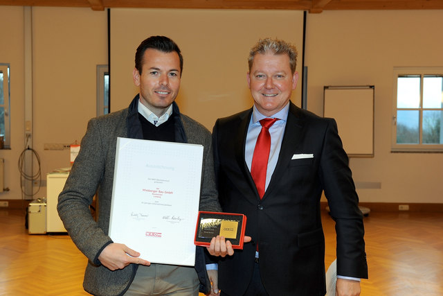 WimbergerHaus Geschäftsführer Christian Wimberger (l.) und OÖ Bauinnungsmeister Norbert Hartl. | Foto: WKOÖ