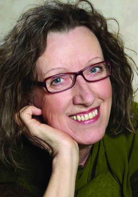 Martha Kogler liest am Sonntag, 1. März, im Rahmen der Veranstaltung "Lesen für Kinder" das Buch "Keine Ruh' für Vater Bär". | Foto: Papierfresserchens MTM-Verlag