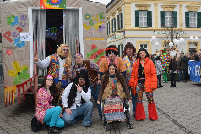 Die Hippies von der Kinorunde-Movie Freaks aus Ungerdorf