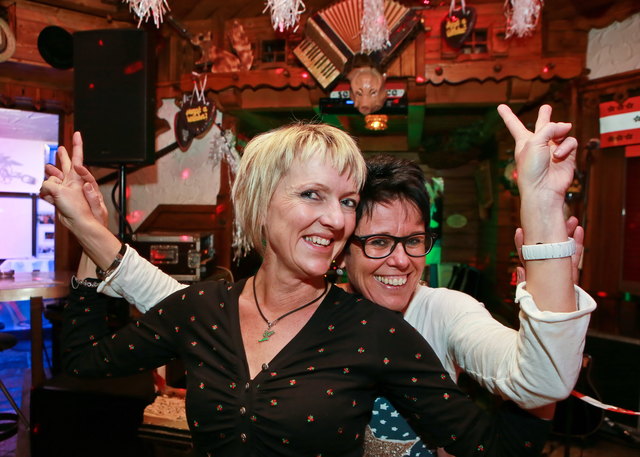 Hatten Spaß: Andrea Reiter und Petra Panholzer.