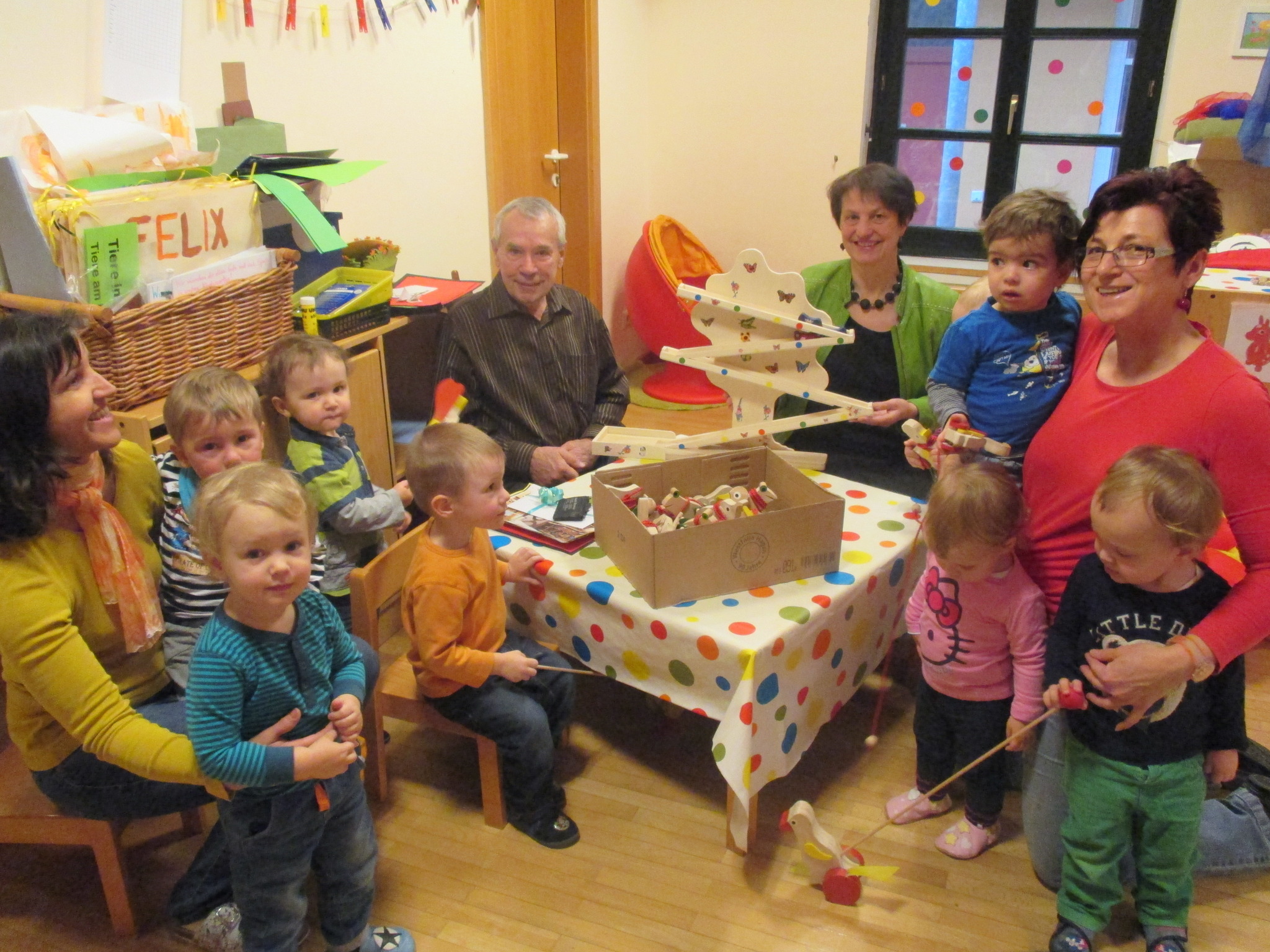 spielzeug spenden kinderheime Spielzeug-Spende für Kleinstkinder! - Mistelbach