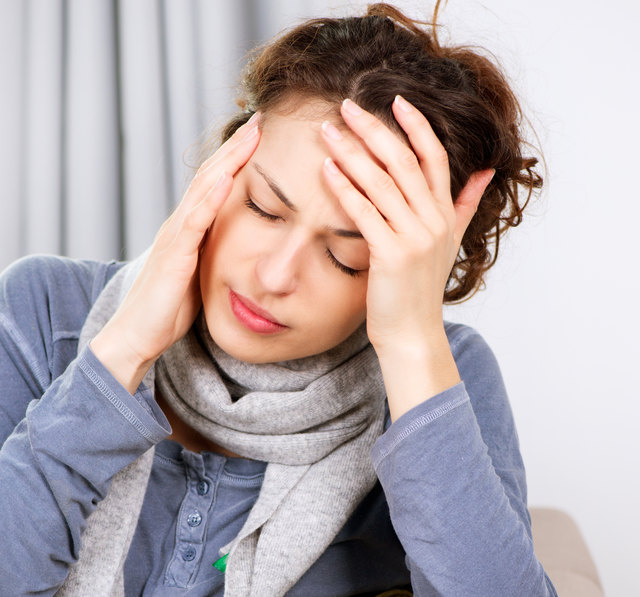 Kopfschmerzen können auch psychische Ursachen haben – ein Zeichen von Stress und Überlastung. | Foto: Subbotina Anna - Fotolia