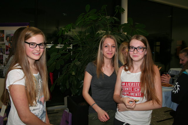 Interessierte Jugendliche