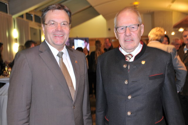 Huber-TV-Chef KR Ing. Heinz Huber mit LH Günther Platter (li.).