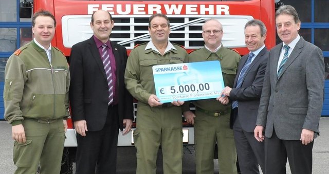 Peter Derflinger,  Baumann, Waldhör, Andreas Reifetshammer, Franz Aschenberger und Anton Breitwimmer (v.l.). | Foto: Feuerwehr