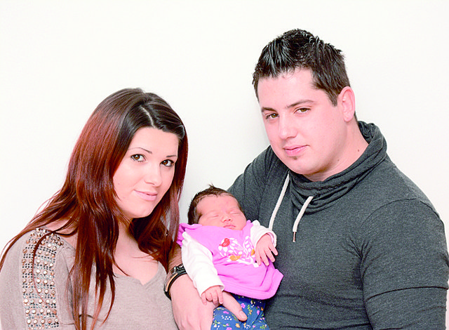 ANNALENA
Eltern: Martina Paurevic und Stefan Feichtner