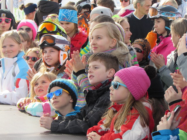 Begeisterte Fans im Kappler Schigebiet.