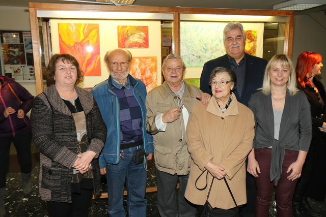 Gabriela Kraus, Hermann Neidhart, Adalbert und Maria Ziegler, Vizebürgermeister Alfred Gruber und Brigitte Knapp, die die Ausstellung zusammenstellte.