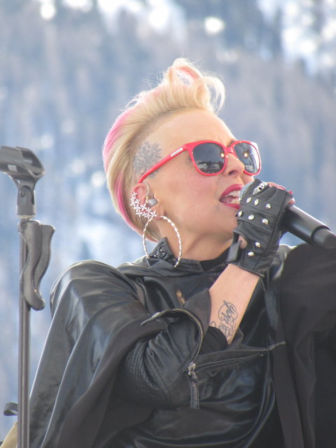 Hannah rockte auf Dias.