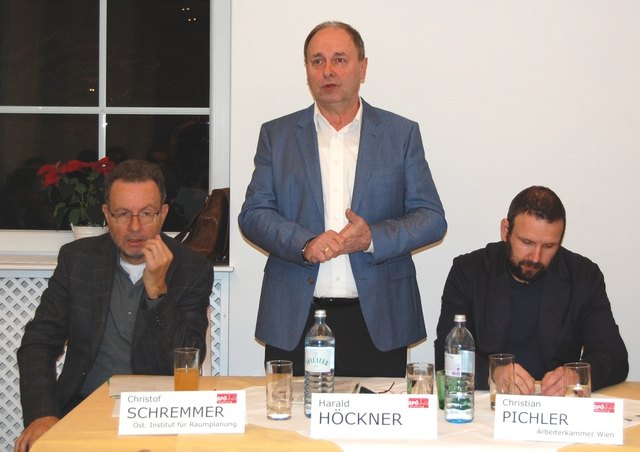 Harald Höckner (Moderator und Leiter der SPÖ Sektion St. Veit-Hacking) | Foto: B. Pfeiffer