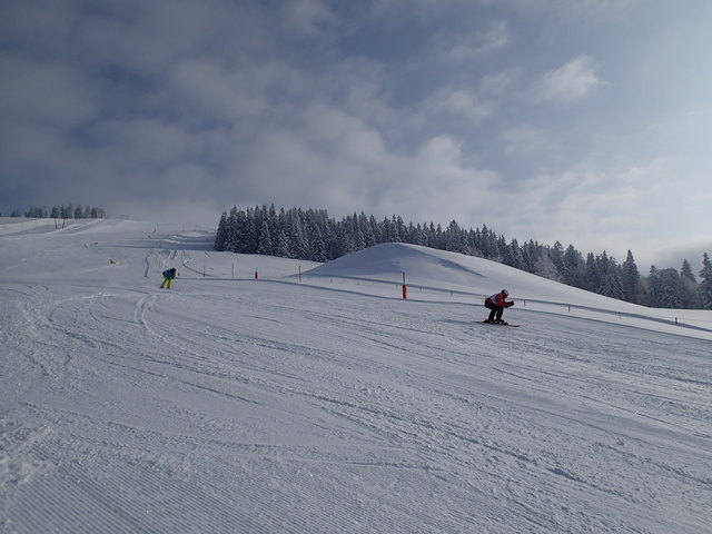 Früh aufstehen gilt es am 28. März für die Teilnehmerinnen und Teilnehmer des 12-Stunden-Skirennens von Gaissau-Hintersee. | Foto: Gaissauer Bergbahn GmbH
