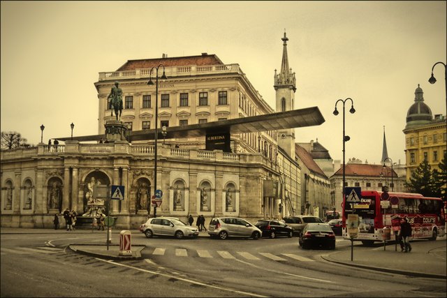 ..nicht zu vergessen, Augustiner- und Michaelerkirche und das Palais Lobkowitz mit dem Theatermuseum