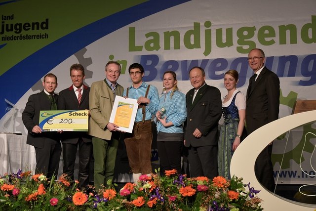Neulengbach: Landesobmann Harald Hochedlinger, Landeskammerrat und Obmann des Maschinenrings Johann Bösendorfer (Maschinenring Niederösterreich-Wien), Landesrat Dr. Stephan Pernkopf, Wolfgang Süss, Cornelia Prentinger, Präsident Ök.-Rat, Abg. NR Ing. Hermann Schultes, ehem. Landesleiterin Verena Hainzl, Christian Kreuzer (NÖ Versicherung) | Foto: privat