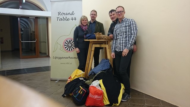 Der Round Table Lipizzanerheimat übergab Kleiderspenden an die Caritas und die Pfarre Voitsberg.