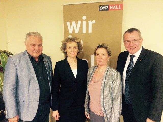 v.l. Obfrau-Stv: StR Johannes Tusch, Obfrau Bgm.  Eva Posch, Obfrau Stv. StR Sabine Kolbitsch, Obfrau Stv. LR Hannes Tratter | Foto: ÖVP