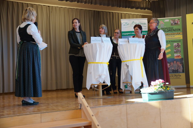 Gesprächsrunde mit Barbara Kiendlsperger, Sophie Karmasin, Gerlind Weber, Johanna Krenn, Roswitha Seitinger und Luise Glück.