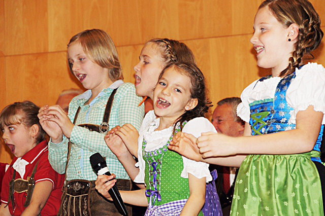 Die Jüngsten des Heimatklangs, der U-14 Chor, sind ebenfalls mit dabei