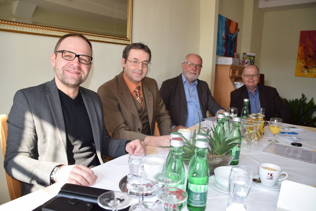LA Günter Kraft, Bezirksvorsitzender Heimo Stopper, Bgm. Hermann Kühtreiber und Alfred Stachelberger bei der Pressekonferenz. | Foto: Zeiler