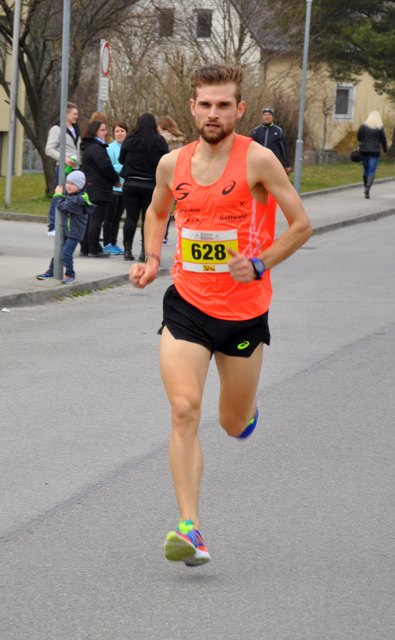 Christian Steinhammer lief über 10.000 Meter eine ausgezeichnete Zeit von 29:46.