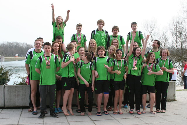 Die erfolgreichen Steyrer Schwimmer bei den OÖ ASKÖ Landesmeisterschaften und OÖ Mastersmeisterschaften