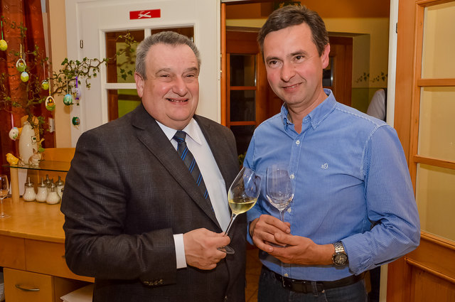 Josef Schwanzer mit Herbert Schabl.